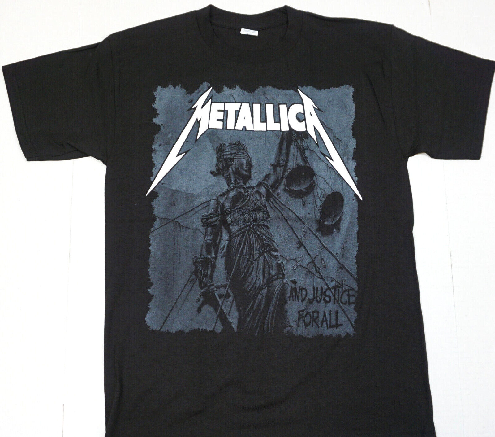 metallica-tshirt-759bip-1.jpg